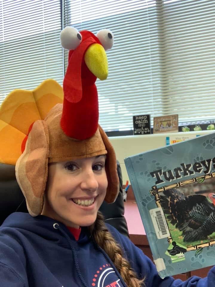 BCE_Library_'s tweet image. This week we were talking turkey in the library! We focused on author’s purpose of non-fiction texts and got informed about turkeys to help write our own non-fiction books! #NEISDlibs #hatsfordays