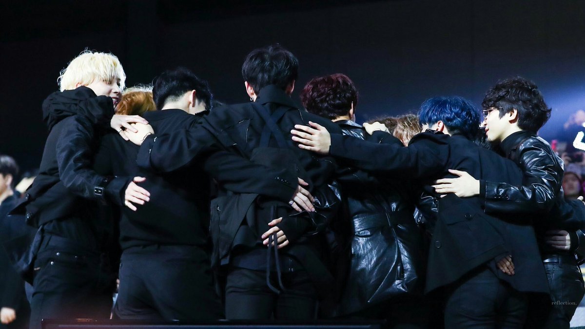 f4airyjinnie's tweet photo. Thank you for your hard working and coming this far. i will forever cherish you 💛 Looking to more brighter days for you . i will forever keep cheering you on💛 #Happy2000days
#2000dayswithSEVENTEEN
@pledis_17 https://t.co/5aK9fG8hca