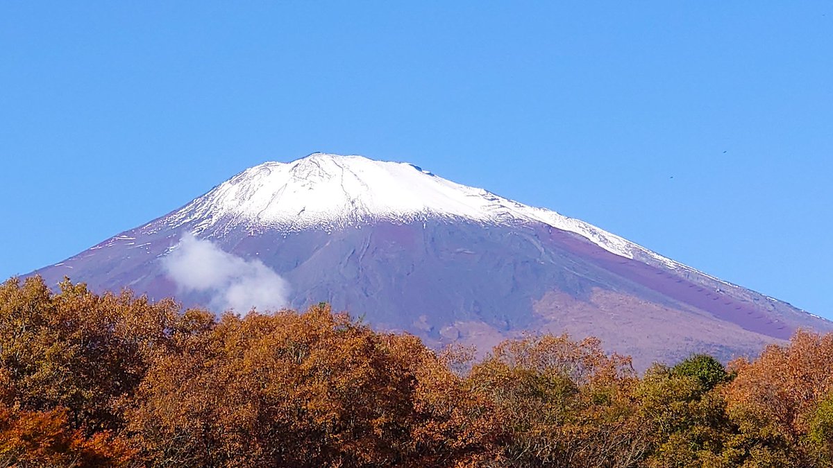 笑面虎イトちん イwト 富士山麓オウム鳴くということだ 悔しいけれど綺麗な富士山見れるのは3日に1回ぐらいなんだ