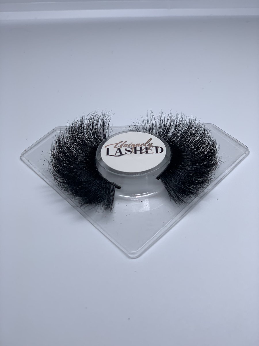 LashedUniquely's tweet image. Meet “Classy”

She is our bold and beautiful everyday lash in D curl🤩