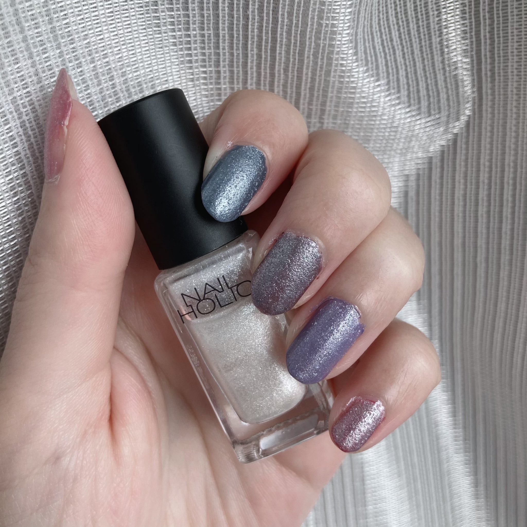 Salita さっこ 親指から リンメル 814 スモーキーローズ パラドゥ Bl09 ミッドナイトロマンス エクセル Nl19 オールドブック パラドゥ Bl04 ブルーチャーム パラドゥ Pk10 ロージートワイライト それぞれネイルホリック Wt060 フローズン シュガーの白を重ね