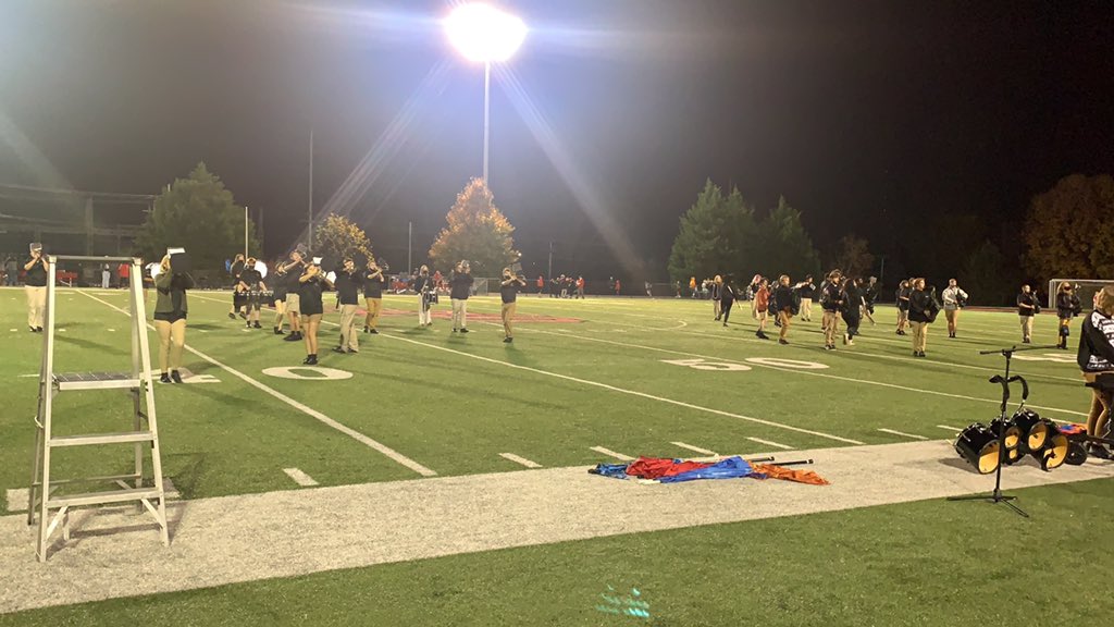 KCSDrBrown's tweet photo. Another great halftime performance by @theFCsound! #CentralProud https://t.co/06sXSYyEPo