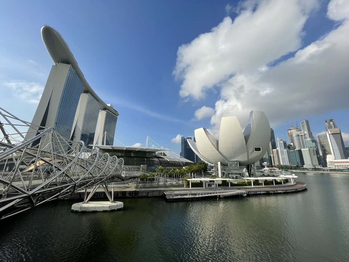 Guillermaco's tweet photo. Paseito matutino! #Singapore #walk #city #ciudad https://t.co/R1uwGIgXxS
