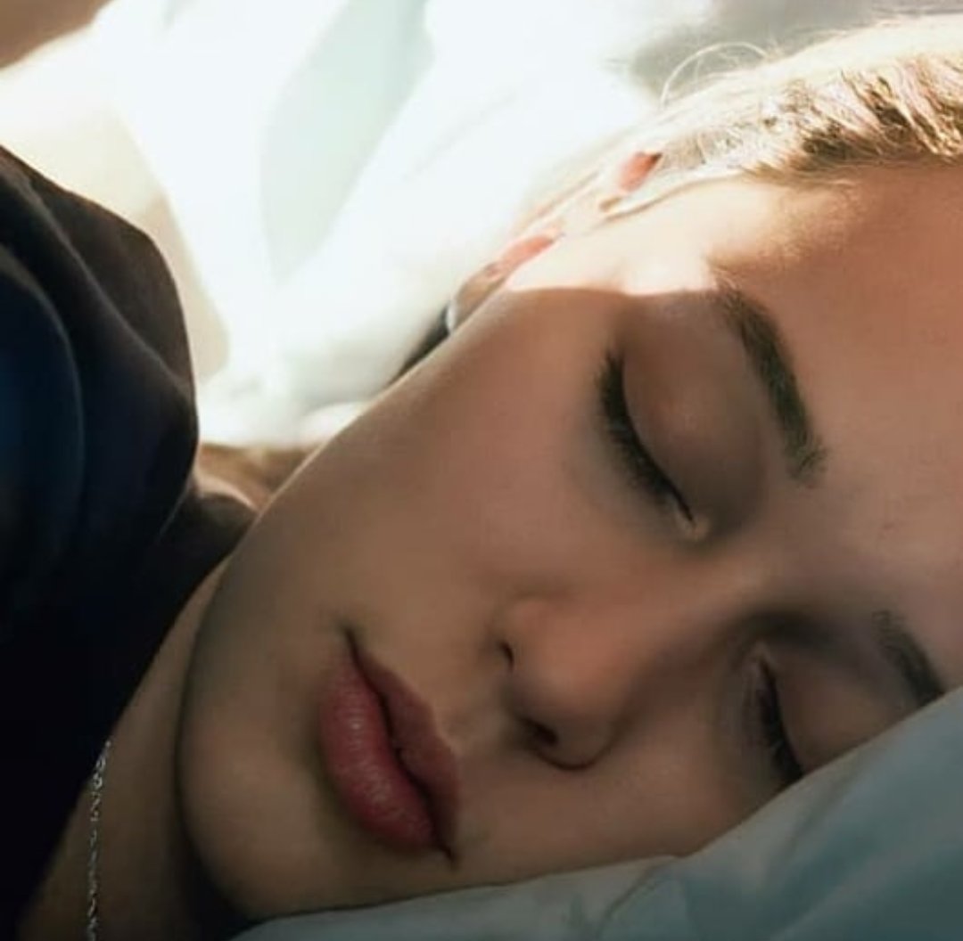 acero_sandoval's tweet photo. 🌹MI BELLÍSIMA COMANDANTE 🌹
   🌼 ALYCIA DEBNAM CAREY 🌼
      🌹 Good night my friends 🌹 https://t.co/IfAfsbRWn1