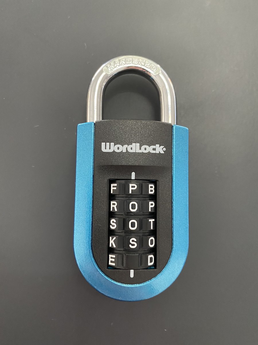 _b003y_'s tweet photo. Iโm sorry pretty blue wordlock but I neeed to cut you open and examine your entrailsโฆ I mean locking mechanism ๐คญ But you die for a worth cause #lockpicking #locksport #combinationlock https://t.co/jCf8DCzj7z