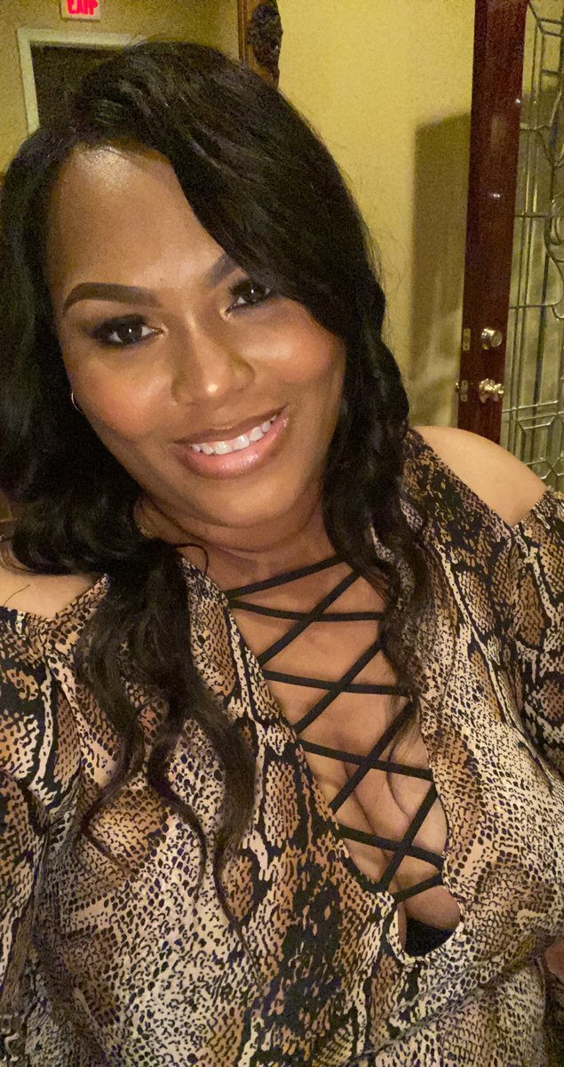 tkrobinson_'s tweet photo. Forgot to show y’all how fine the birthday girl was 🤪 https://t.co/ST1BdMcr9z