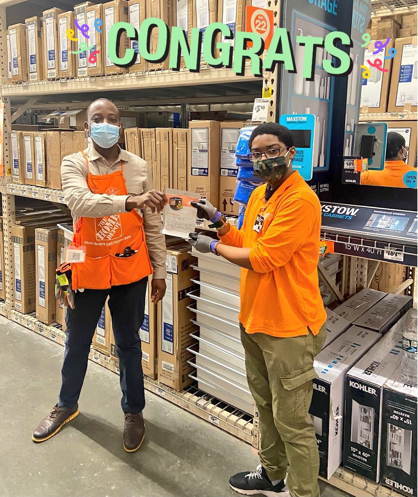 1225Depot's tweet photo. #METappreciation congrats to Carmen and Johnny  #METrocks #thanksforallyoudo  @Ramos418Ramos @Ryan_Ry_c @1225Depot @Rgayle23 @HDGerard1 @williams2_e  @KelishaHD @perrelli405 @JoeDRiveraTHD https://t.co/xq7wduIiaN
