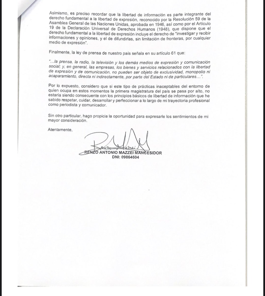 perlaberrios's tweet photo. Lo dije en vivo esta noche. El intento de censura de parte del gobierno no prosperó, gracias a periodistas firmes como @renzomazzei y @Pimbolo07 . Esta es una televisión PÚBLICA de todos los peruanos y continuaré informando siempre con la verdad. Una vez enjuicié a un canal de https://t.co/MBEkLaUpe4