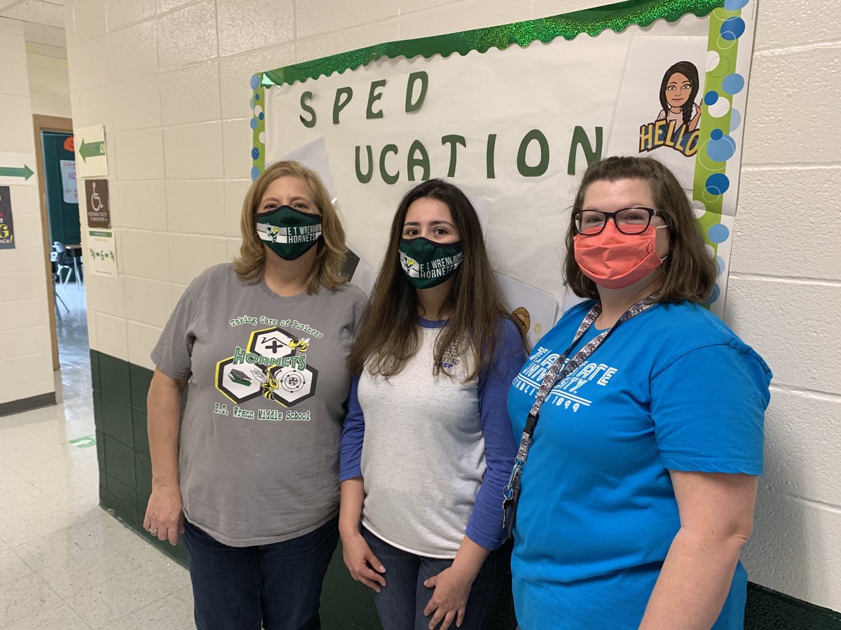 Maria_LSSP's tweet image. Such an awesome team!!! ❤️ Special thanks to Ms. Oatis and Ms. Pexton for Krispy Kreme Doughnuts to celebrate School Psychology Awareness Week #SPAW2020 @ETWrennMS⁩ ⁦@EISDofSA⁩ ⁦@EISDSpecial⁩ ⁦@EISD_LSSPs⁩