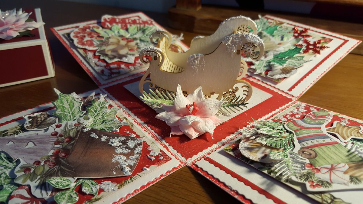 AgaCrafting's tweet image. Exploding box for Christmas.
#Explodingbox #Christmas #gift #handmade #madebyme #papercraft #colourful #mydesign #mycraft #Xmas #Christmasgift #Xmasgift  #Xmasbox #3Dsleigh #withlove