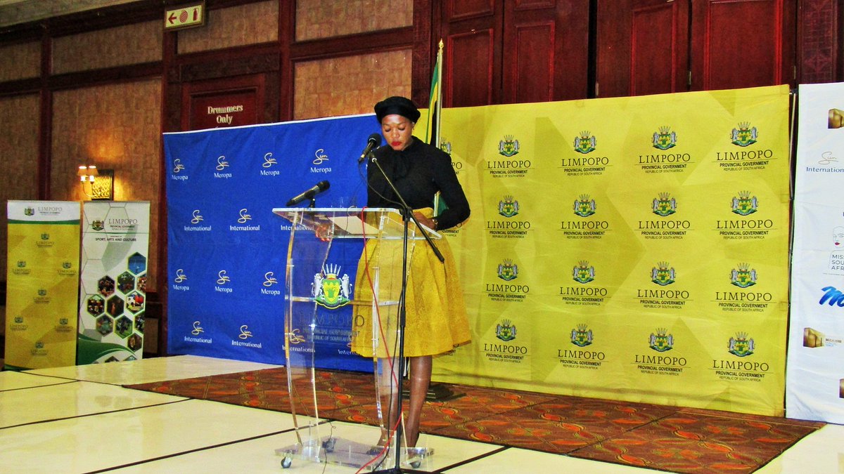 DigitalScope3's tweet photo. Premier Stanley Mathabatha, Public Works MEC Dickson Masemola and Sports Arts &amp; Culture MEC Thandi Moraka
#MissSA2020 #MissSouthAfrica2020 #Limpopohomecoming #Breakfastsession https://t.co/vtk9p9n3Ld