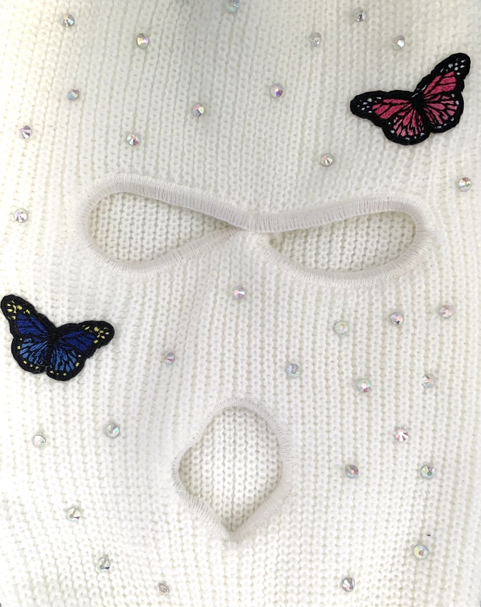 22mightyy's tweet photo. I made 2MIGHTY’s first custom ski mask! What do y’all think? ✨✨💖🦋 #customskimask #custombalaclava #blackowned https://t.co/YznonN8rSG