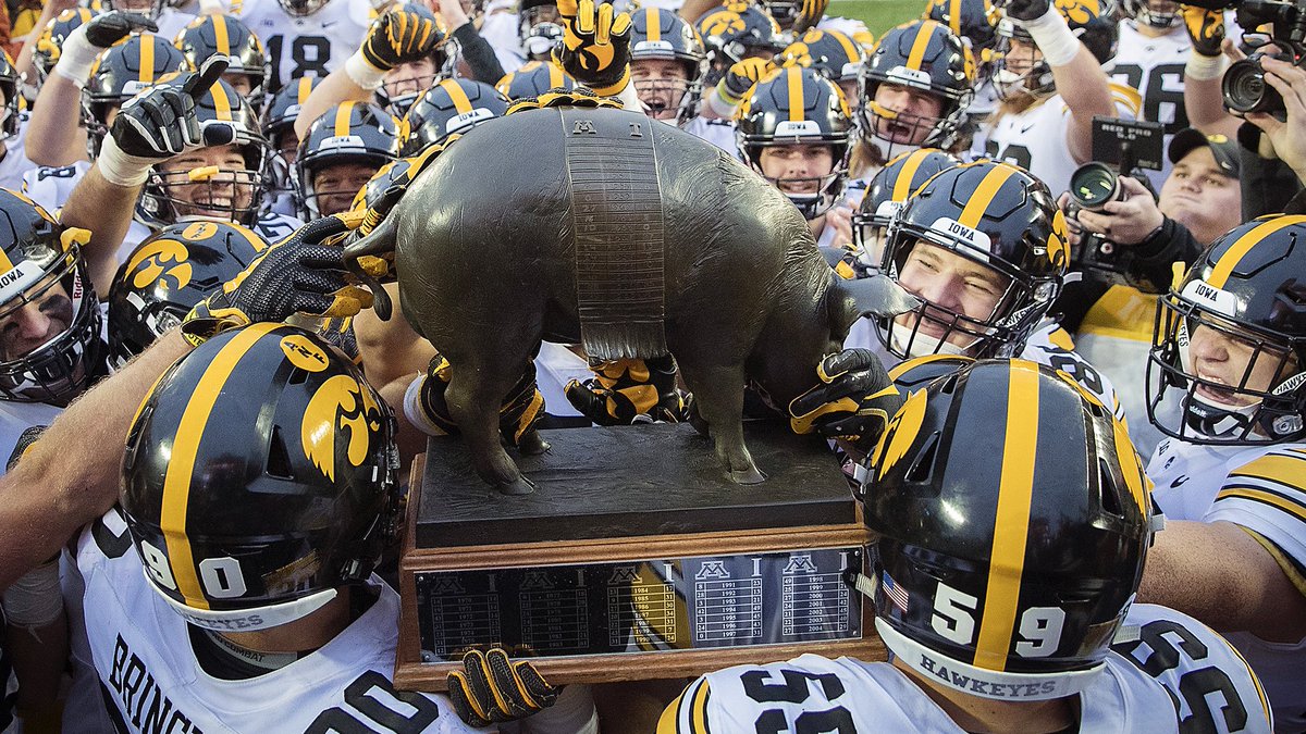 Hassel_Chris's tweet photo. Hawkeyes are still streakin!

5 straight over Iowa State
5 straight over Nebraska
6 straight over Illinois 
6 straight over Minnesota https://t.co/eGdf4JHIRe
