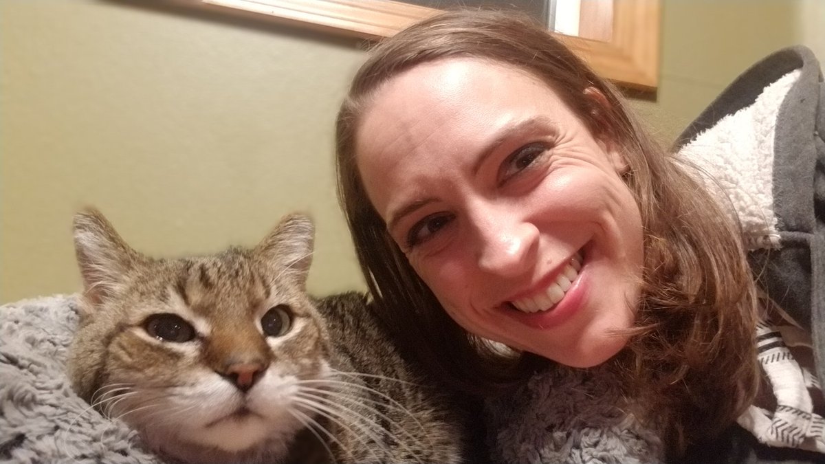 PersistingSound's tweet image. Selfie time with our cat, Max! 
#cats
#operakitties
#mezzo
#PSVulnerability