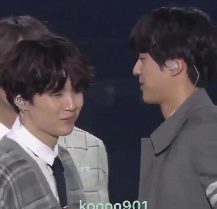 Yoonjin size difference a cuteee thread 