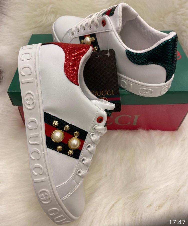 thelegend316's tweet photo. Some more adults and kids Gucci trainers and unisex dark LV trainers , kids LV jog suits and adults https://t.co/J8Egv7ssWE