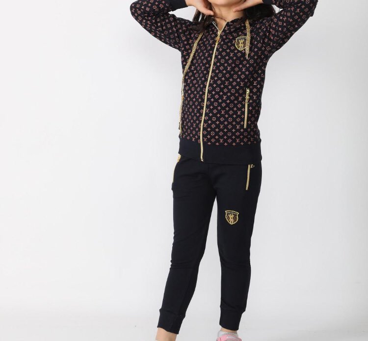 thelegend316's tweet photo. Some more adults and kids Gucci trainers and unisex dark LV trainers , kids LV jog suits and adults https://t.co/J8Egv7ssWE