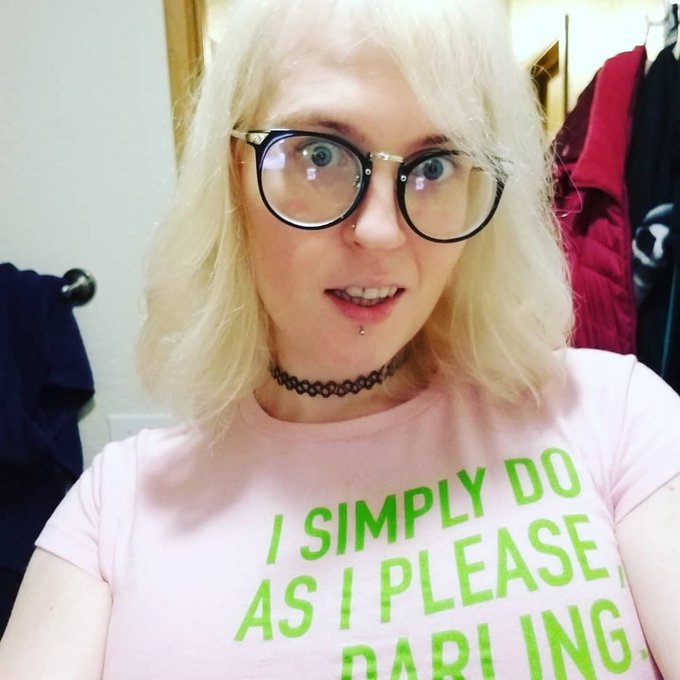 Got my hair done.  #CiciLux #Platinum  #trans #blonde https://t.co/BIQVQR05gY<a href="/tag/cicilux"class="tags">#CiciLux</a><a href="/tag/platinum"class="tags">#Platinum</a><a href="/tag/trans"class="tags">#trans</a><a href="/tag/blonde"class="tags"><span>#blonde</span></a>