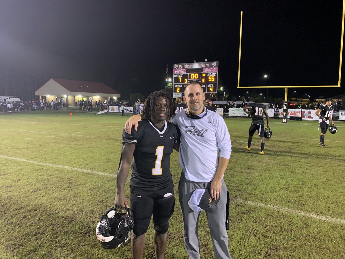 Congrats ⁦<a href="/Its_atr14/">ashaud roberson ¹</a>⁩   Record setting night. ⁦<a href="/RHHSFootball/">Richmond Hill FB</a>⁩ new regular season rushing record holder.