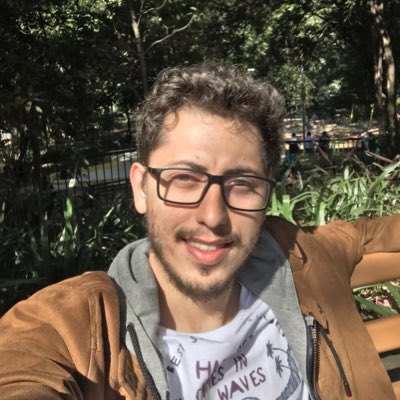 Feperius's tweet photo. Depois anos hehe  #NovaFotoDoPerfil https://t.co/22yLflO9rV