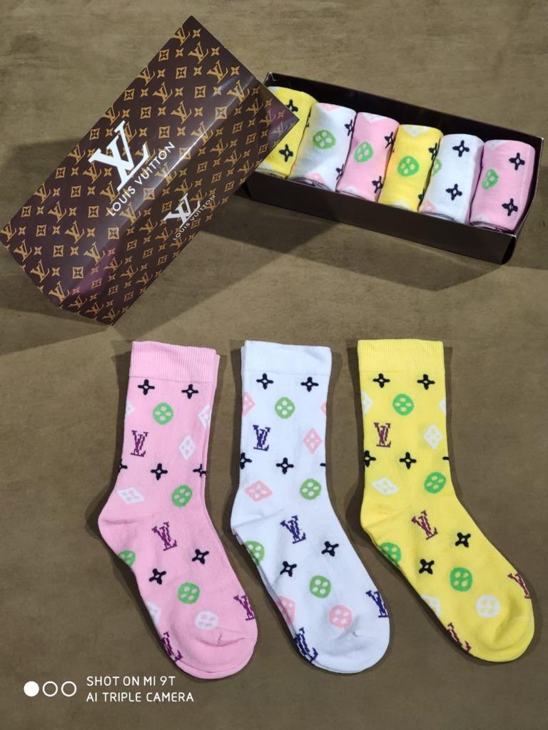 shaun coleman 3:16 on X: Coming soon versace, Louis Vuitton and more 2  piece towel sets for men and women in life very gift box also  Louis  Vuitton pack of sox