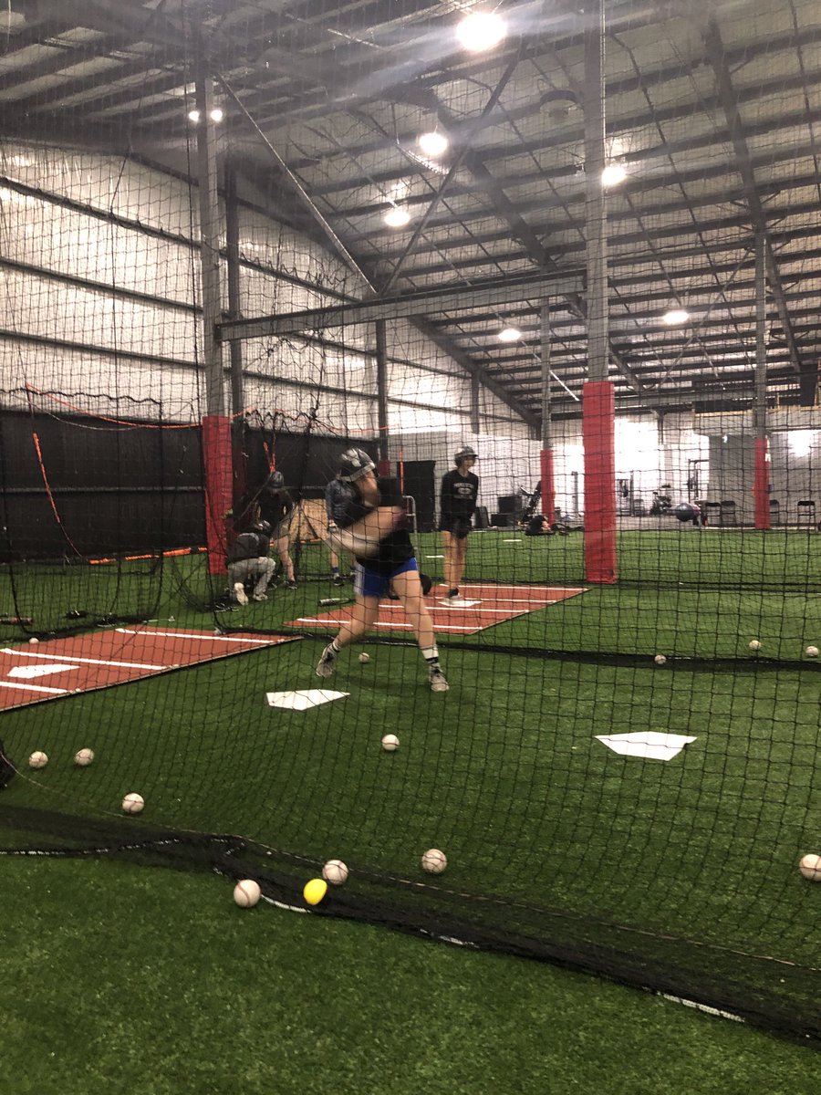 MarkHealyNL's tweet photo. Great session for week 4 of @NLGirlsBaseball #EasternRegionFallIndoorTraining at @premiersportsNL #Hitting #Rundowns #BadHops #Hardwork #Birthday @BaseballNL @baseballstjohns @MPbaseball1 @CBSBaseball @PMBPhantoms https://t.co/QU6B7JXKrE