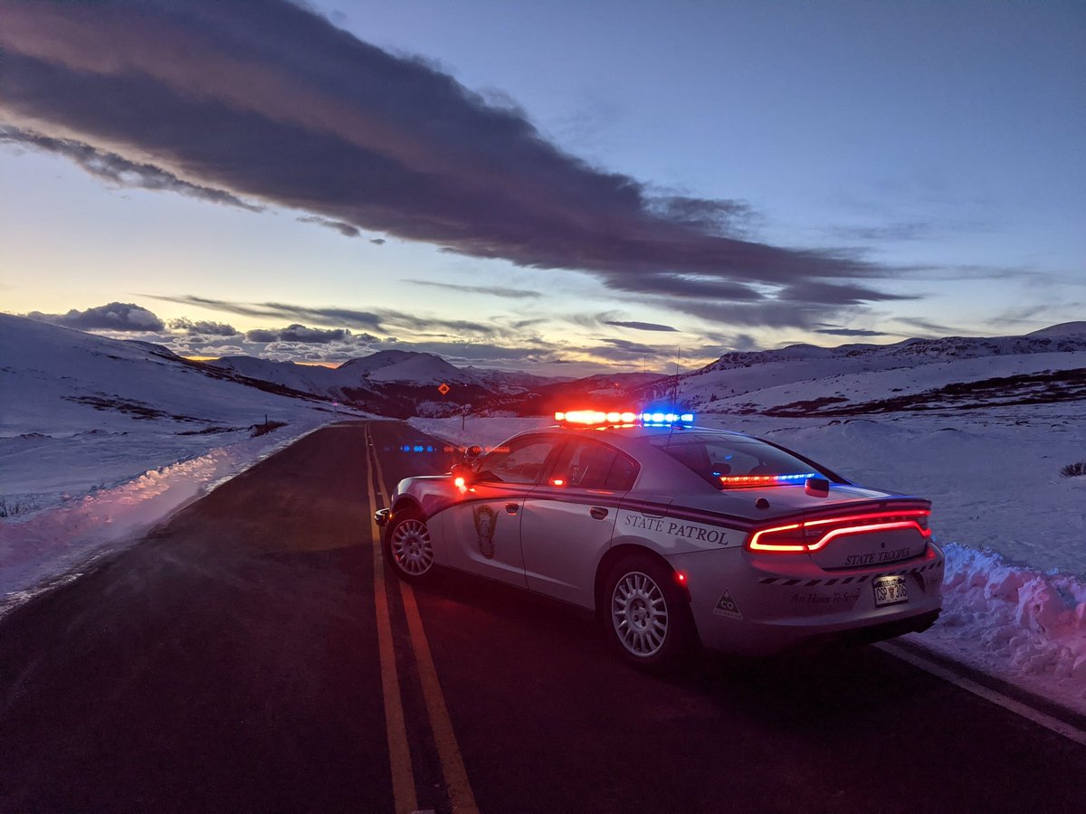 CSP_Eagle's tweet photo. Independence Pass is officially closed for the season! @ColoradoDOT @LakeCountyOEM @PitkinSheriff https://t.co/i3RE334fRR
