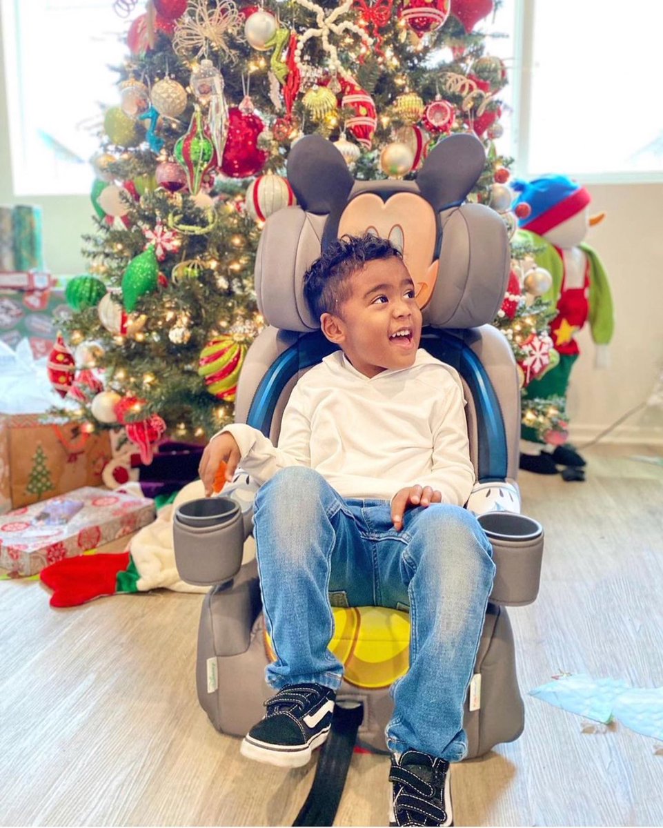 kidsembrace's tweet photo. Let’s settle the great debate! Is it ever too early to decorate for the holidays?! Are you a before thanksgiving decorator or after? 🦃 🎁 🎄 📷 @magical_nicki #KidsEmbrace.
.
.
.
.
#MakingSafetyFun #CarSeats #Safety #MotherApproved #Family #MommyMustHaves #Parenting #Products https://t.co/yuw0r6Vlfd