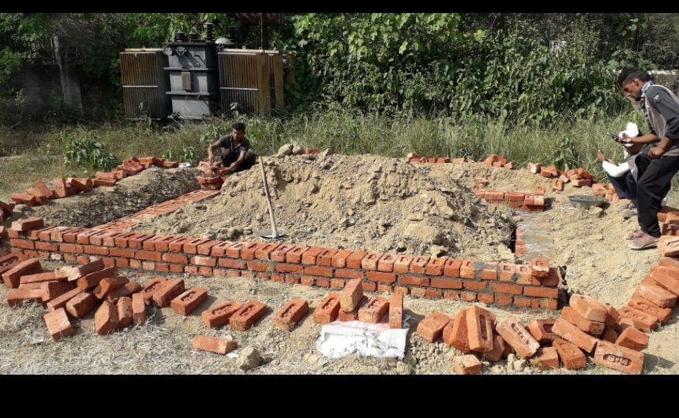 Chief_SRE_Zone's tweet photo. @ptshrikant 
@ChairmanUppcl 
@MdPvvnl 
Work is in progress for increasing capacity of Transformers at different locations In DDUGJY scheme in Saharanpur zone for better &amp;uninterrupted supply to our esteemed consumers . https://t.co/V0c8Xb8CkN