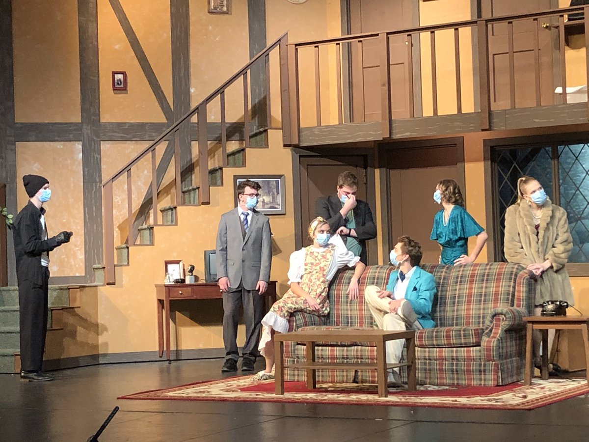 CRXPres's tweet photo. Complete with masks on, the cast and crew of “Noises Off” were absolutely phenomenal this evening! Outstanding @XHSDrama! https://t.co/8F4EO8BnKV
