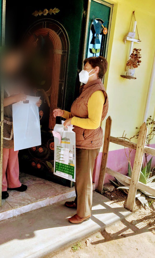 LizSandovalC's tweet photo. Hoy comenzamos la entrega de resultados de las mastografias con las que se benefició a nuestras mujeres isleñas en el mes de #Octubre como parte de la campaña "Date tiempo".

Recuerda que prevenir es vivir, te cuidas tú, te cuidamos nosotros.

#ComunidadQueConstruye
#PreAlba https://t.co/p9Ha2w5ksI