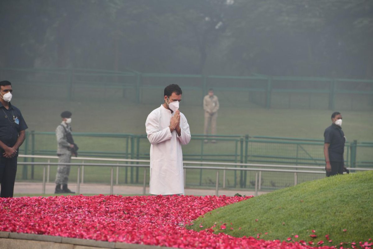 INCIndia's tweet photo. Shri @RahulGandhi offers tributes at Shanti Vana on the 131st birth anniversary of the first Prime Minister of India Pt Jawaharlal Nehru.

#RememberingNehru https://t.co/MJ8oa6Rxwe