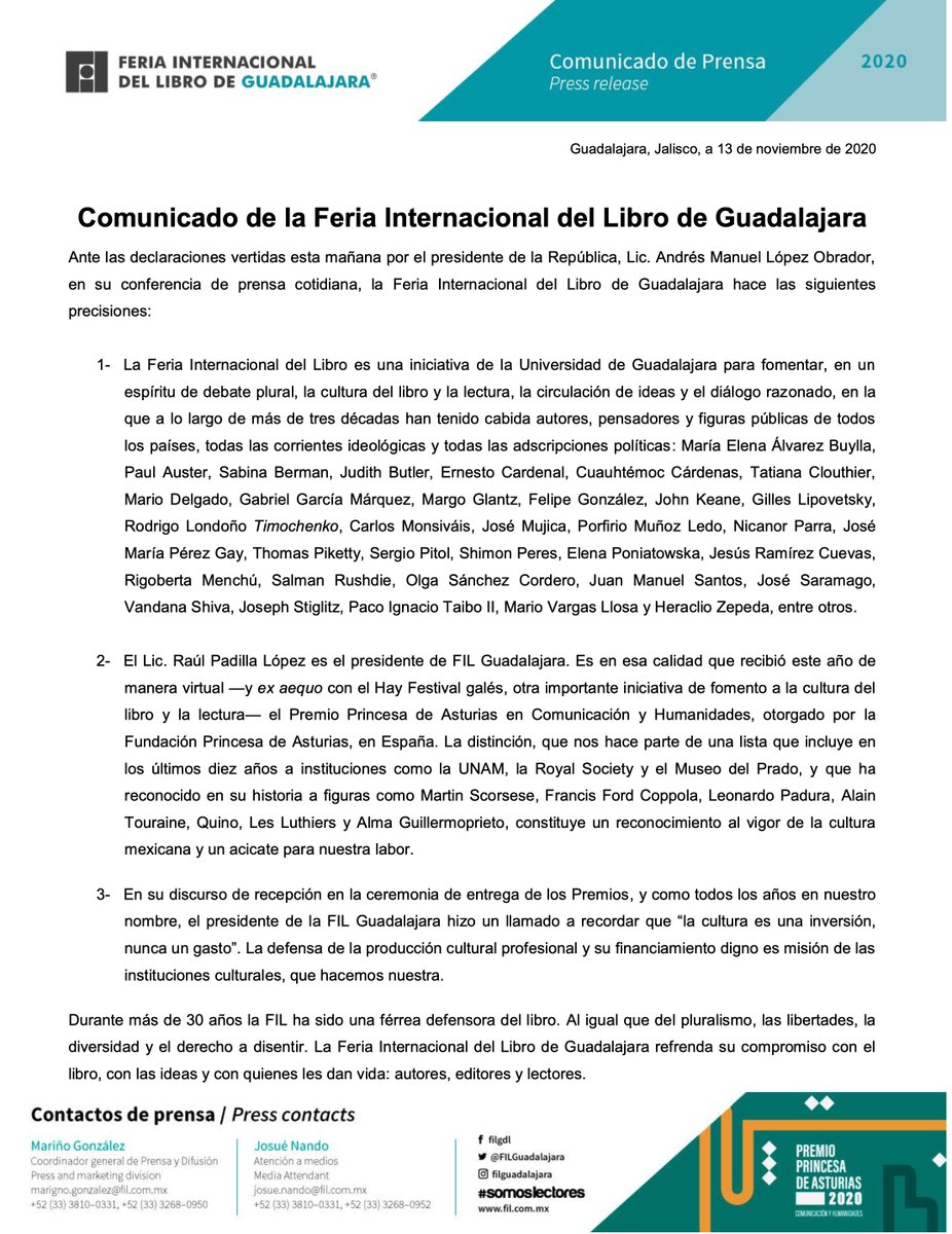 rvillanueval's tweet photo. La @FILGuadalajara nació en la Universidad pero ya es de todas y todos. Chicos y grandes, azules, verdes, rojos y tintos; tapatíos y regiomontanas; mexicanas y peruanos. https://t.co/44tw9fIi9l