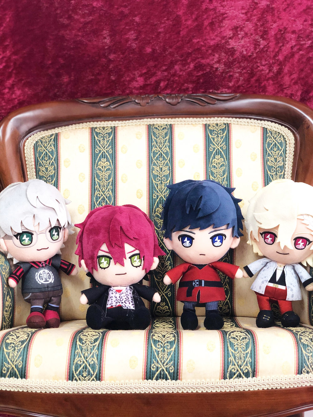 ピオフィ ステラ ぬい オルロック ピオフィオーレの晩鐘 -Episodio1926-』のぬいぐるみが登場