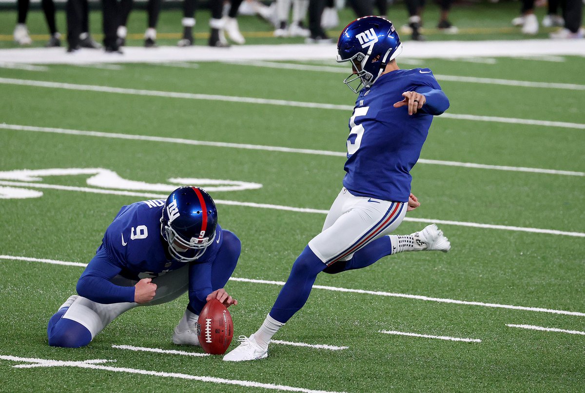 ApexGiants's tweet photo. Giants give @apex_falcons 1st loss in a 4th Qtr comeback as Graham Gano hits the game winner with :18 left. Giants move to 3-2 on the season with a big division game with Washington up next @APEX_Madden @APEX_Insiders https://t.co/AUTnY1Yh84