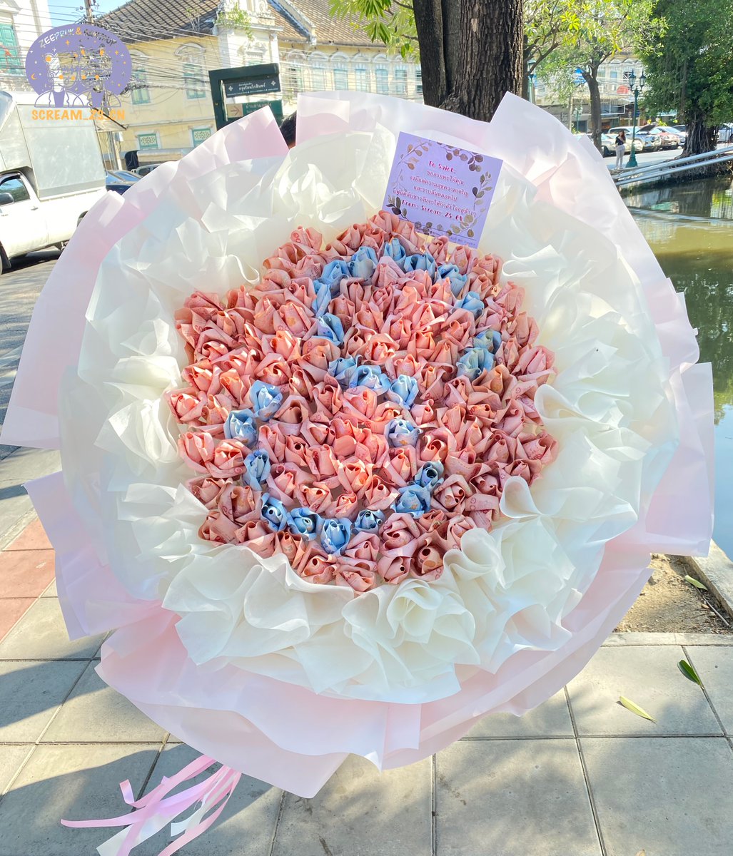 Scream_ZS_CN's tweet photo. --If life is a race, then you'll be the winner🏆--
Support Project for #SOLOSAINT2020 Part 1.
This money bouquet is specially for bunny Saint's fm🐰
CN fans are all ready for your great show❤️🌵 
Many thanks for your warm help🙏 @VoteSaint_sup https://t.co/kTixvLAI2W