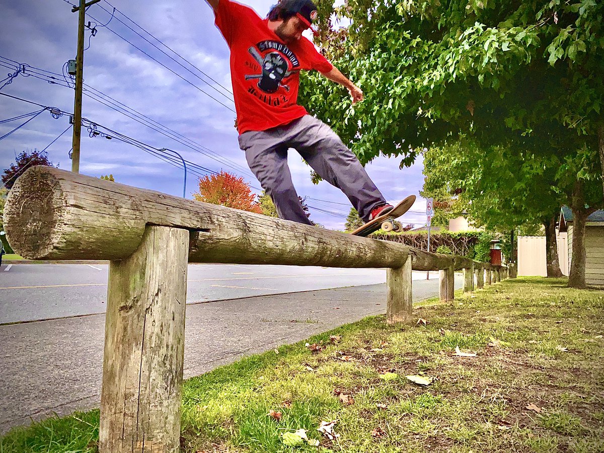 GreekDre's tweet photo. In case you don’t notice I love fsboards❤️ #skateboarding #skateboard #sk8 #brailleskateboarding #Braille #skate https://t.co/0RAAG9CU3q