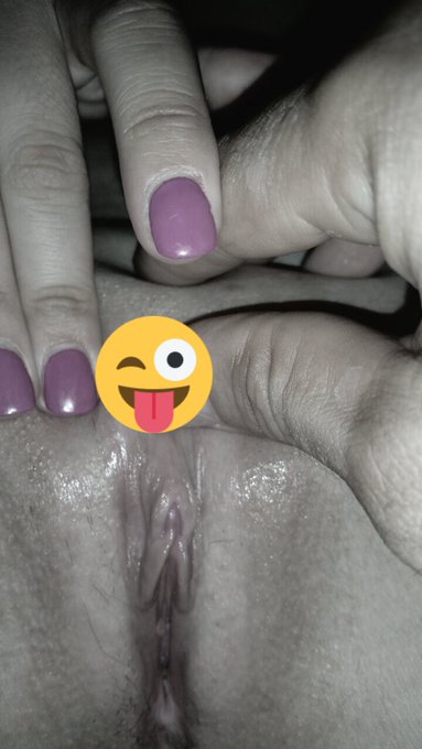 Eat me so hard! 😈 https://t.co/vWIKwTmaoj