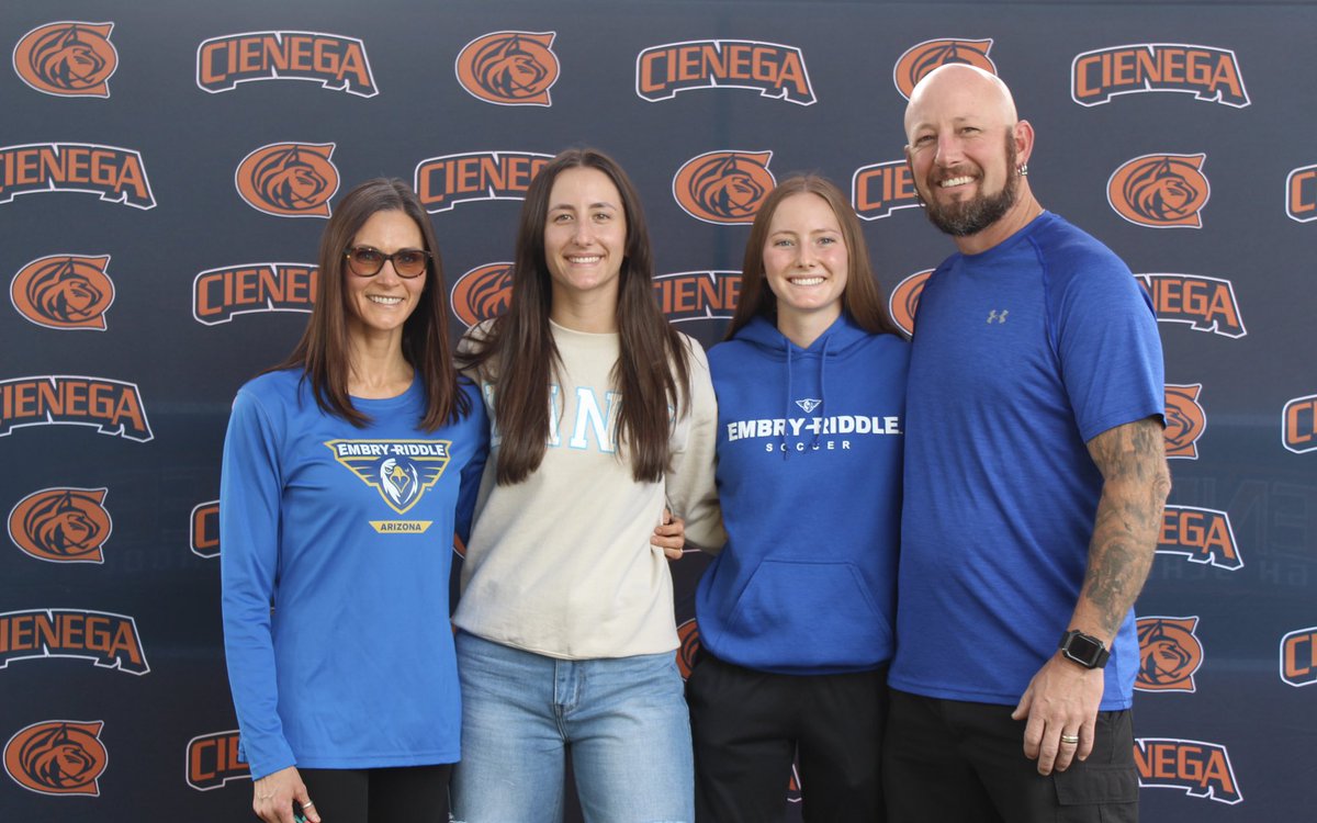 Gstrevay's tweet photo. Grateful and blessed, I’m officially an ERAU Eagle! Thank you to everybody who has helped me along the way and gotten me where I am today. @ERAUAZWSoccer @BobcatGirlsSoc @fctucsonyouth 
💛💙🦅#nationalsigningday #goerau https://t.co/TKSaWixG5n