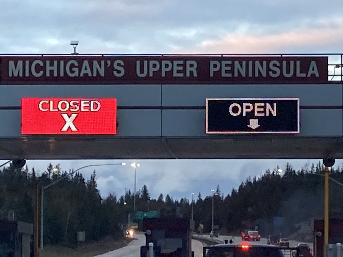 genevcoffey's tweet image. Spending a few days in the UP in Michigan. Might as well be over-the-top about it. #UpInMichigan #JimHarrison #UpperHandBrewery