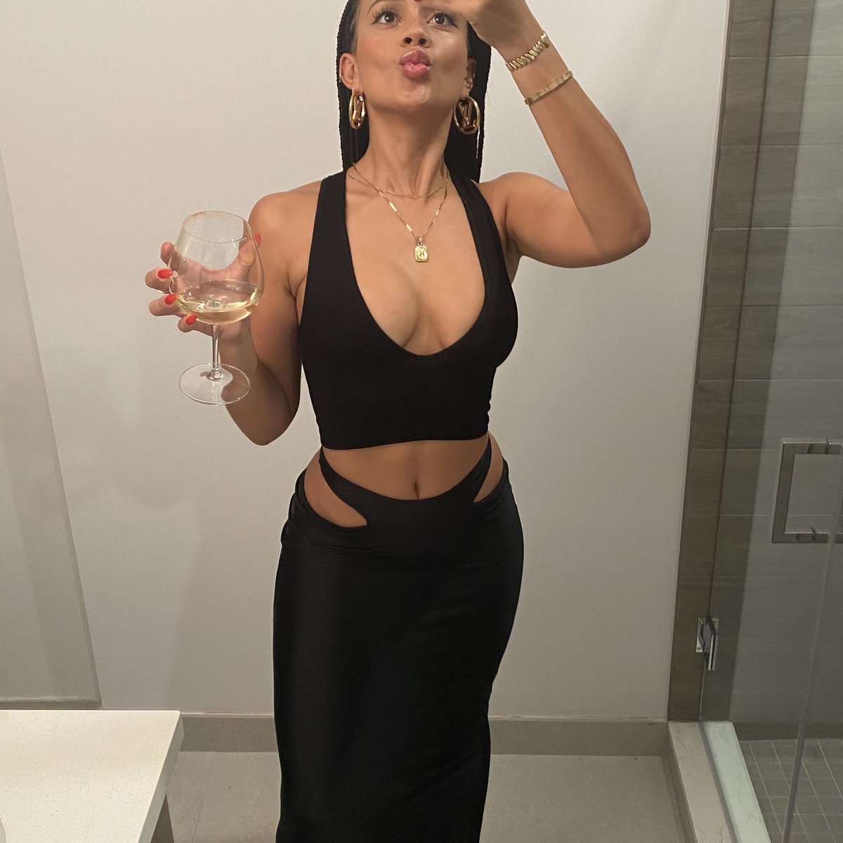 curry queen tweet media