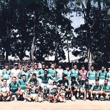 MuseuVarzea's tweet photo. Desafio ao Galo 1991
Estrela Caçula x Inajar de Souza
Atletas ( Estrela Caçula )
Beto Gaúcho, Natan, Juninho, Carlão, Carlinhos Pena, Bolívia, Paulinho Centroavante, Paulinho Meia, Lu, Vanusa, Funeral.
Obrigado todos !!! https://t.co/BJJEwJmSLK