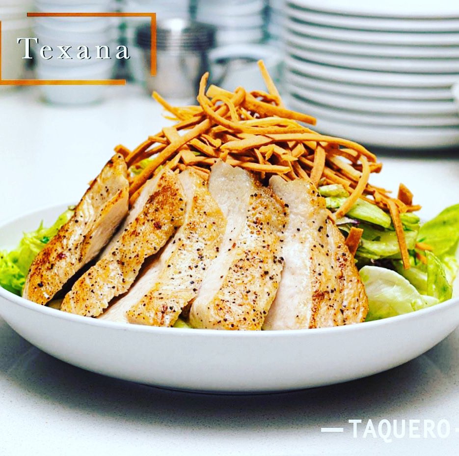 No need to be guilty for a delicious craving!! Texan Salad is fresh, crunchy and with a hint of cilantro ranch!! ✅✅
.
.
#taquerodallas #food #delicious #texas #dallas #dallasfoodie #foodie #exquisite #gourmet #gastronomy #enjoy #cuisine