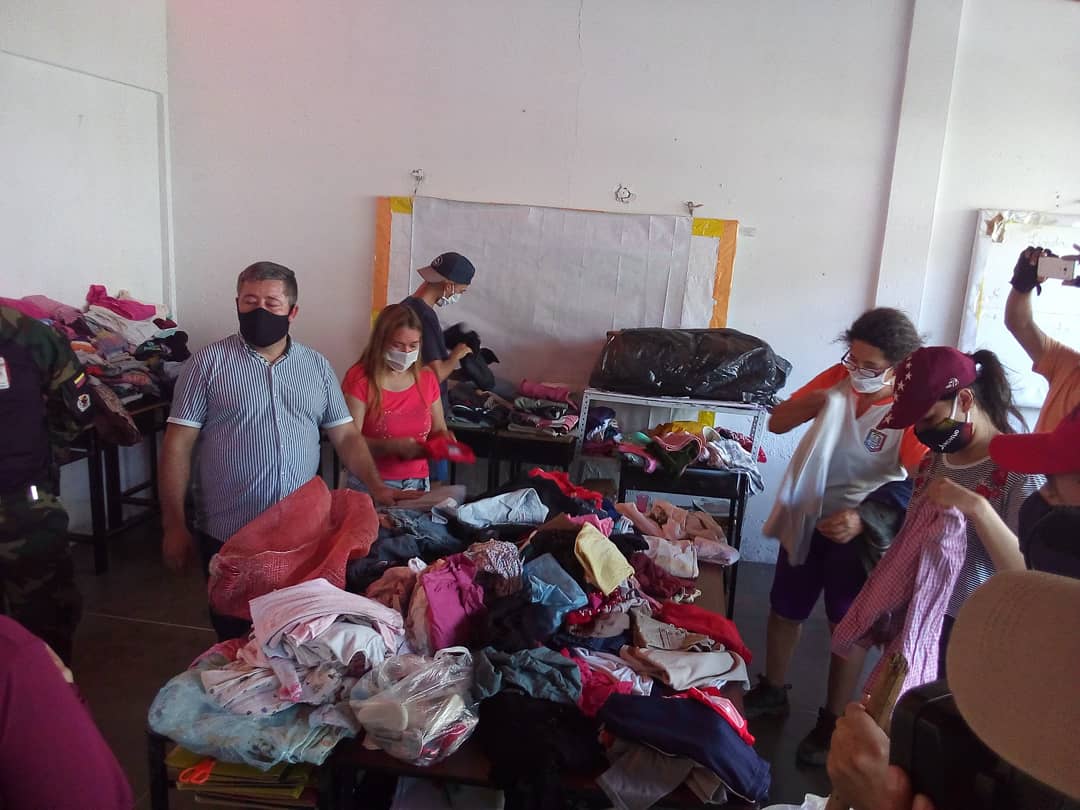 El mejor acto de solidaridad es ayudar a otros a levantarse, la Juventud de Cárdenas unimos fuerzas, tiempo, esfuerzo y amor para brindar ayuda a la comunidad de Zorca, afectada por las fuertes lluvias En el Tachira