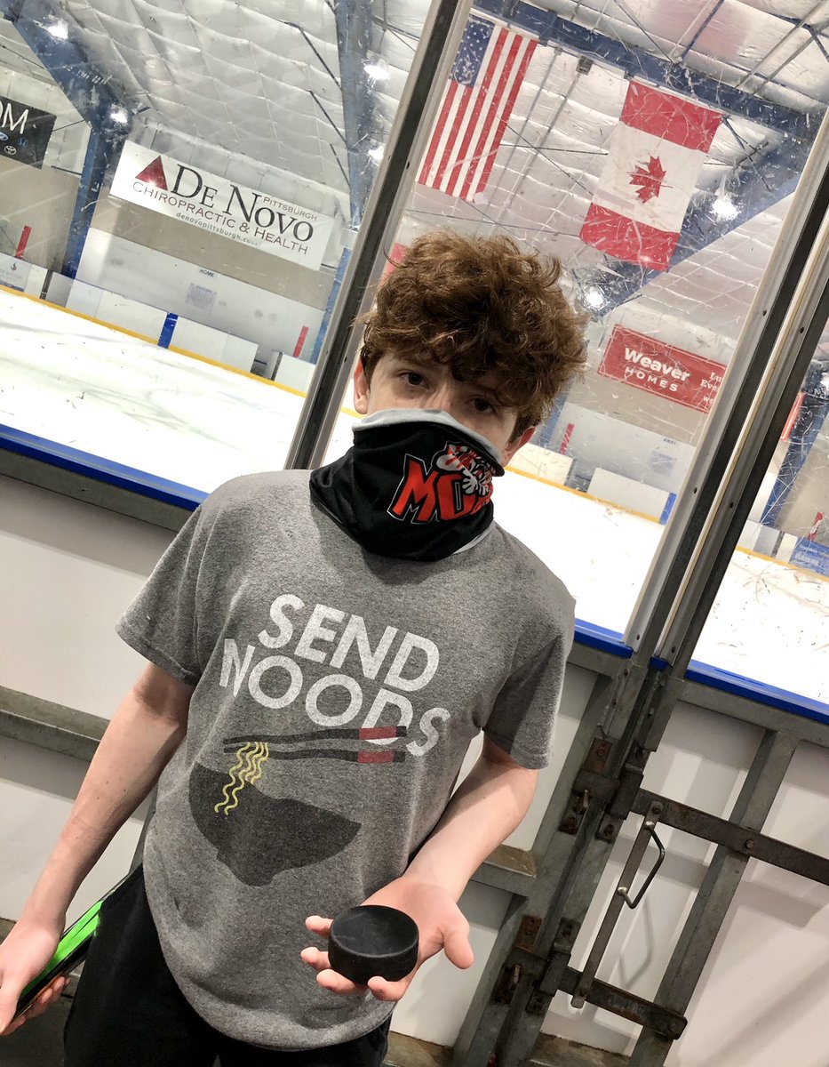 Himes412's tweet photo. This kid! Amazing game tonight! #MoonArea #Tigers
First #JuniorVarsity #HighSchool Goal!
Got the Game Puck! #Freshman https://t.co/kZQ4p9xcIk