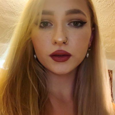 SarahJaneBobier's tweet photo. #NewProfilePic https://t.co/HcwCVsTBBi