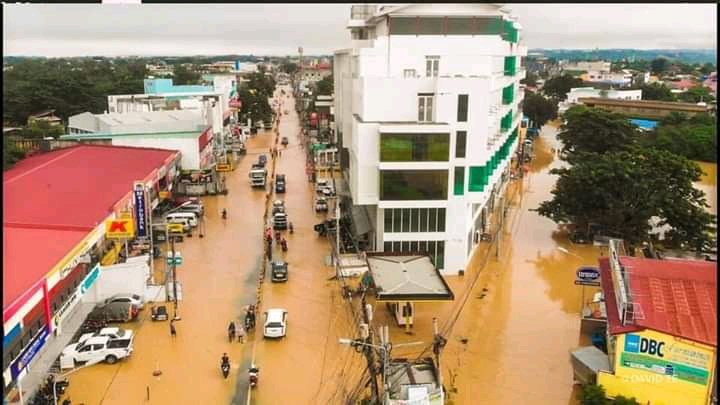 jhonamaeamor's tweet photo. HELLO CO-ARMYs and CO-KPOP FANS please help us for our #PisoForCagayan
We're knocking on your kind hearts for donations as a small way to help our fellow filipinos in Cagayan who where greatly affected by typhoon Ulysses and the opening of Magat Dam. any amount+
#CagayanNeedsHelp https://t.co/bMRQm7dWOL