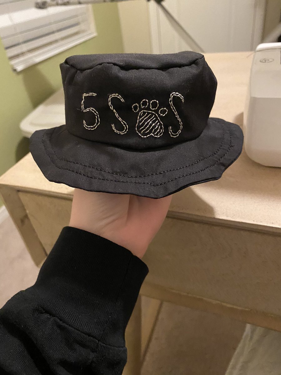SunsetterChaos's tweet photo. One more hat done (Penny or Duke size), and I might redo Southy’s. I changed my approach to piecing it all together and I feel like this one looks a lot better because of it. We’ll see though. I still have a lot more to make. #dogsos #sewingproject https://t.co/YojUXZ0Mjm