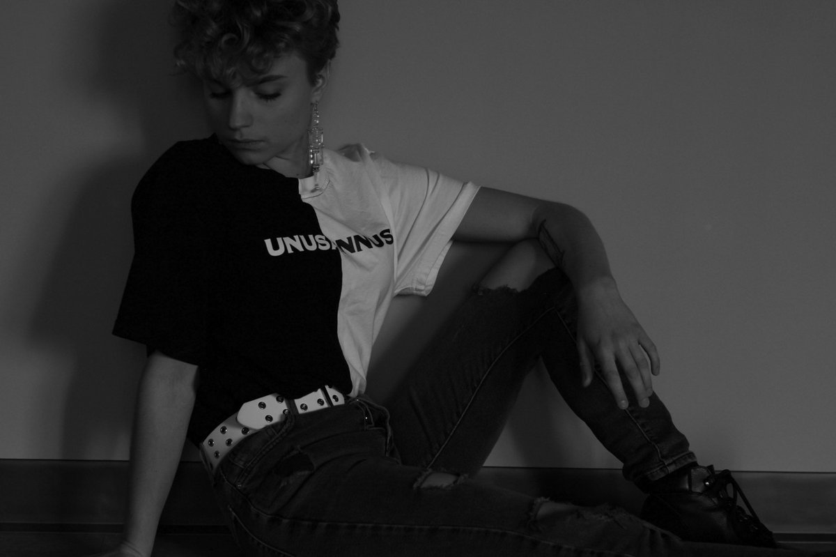 london_elise_k's tweet photo. #tattusannus I’m glad I got mine in time to do a photoshoot with it 🥰 felt an abandoned building was a fitting spot to do it. Thank you guys for a wonderful year!! https://t.co/Ue2Epo8wLK