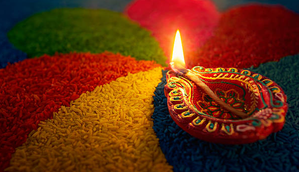 LKHCVTE's tweet photo. Happy #Deepavali to those who celebrating the Festival of Lights in #Laos, #lka and around the world. https://t.co/54o6LV3CVv